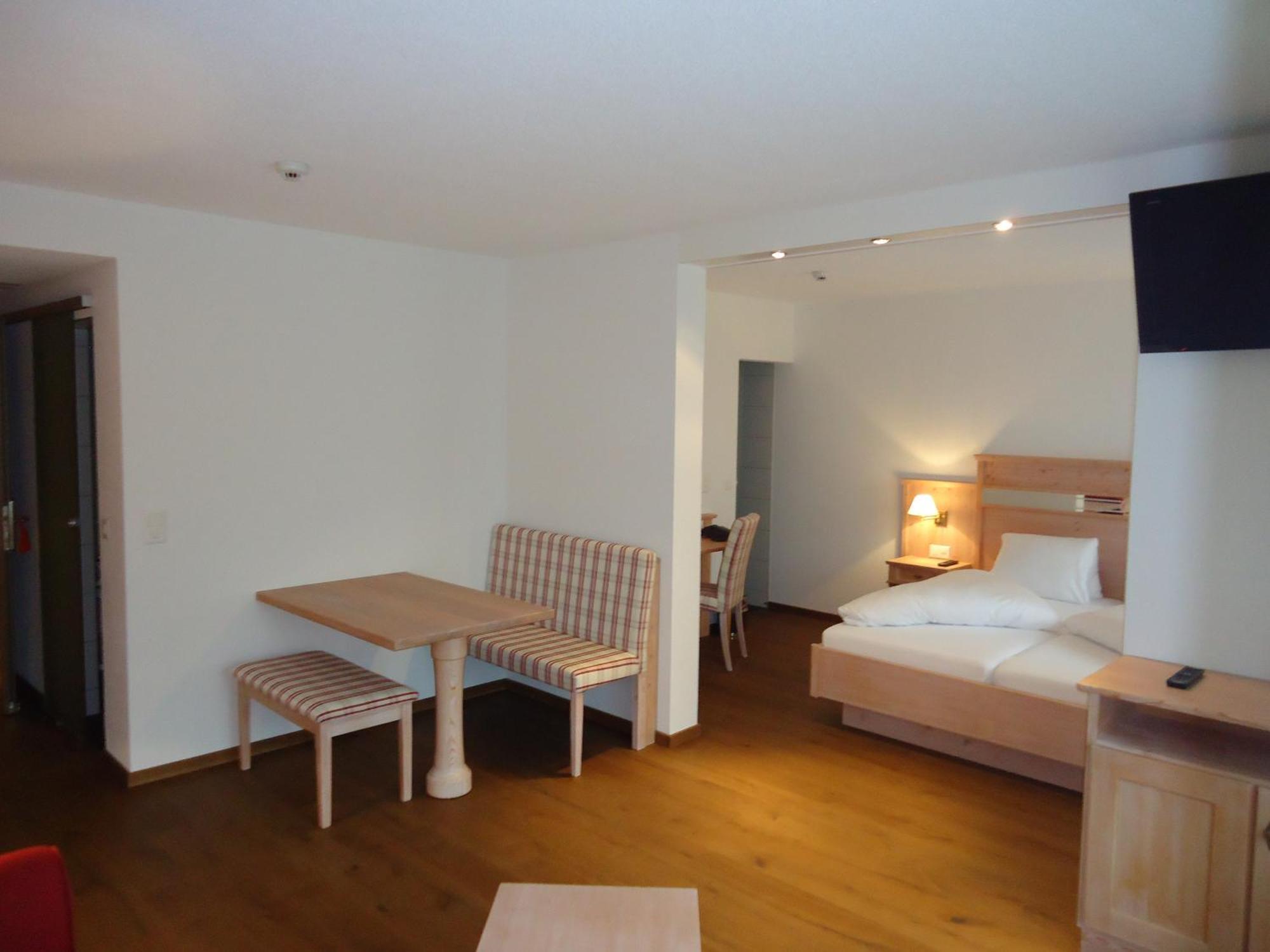 Hotel Quellenhof Leukerbad Kültér fotó