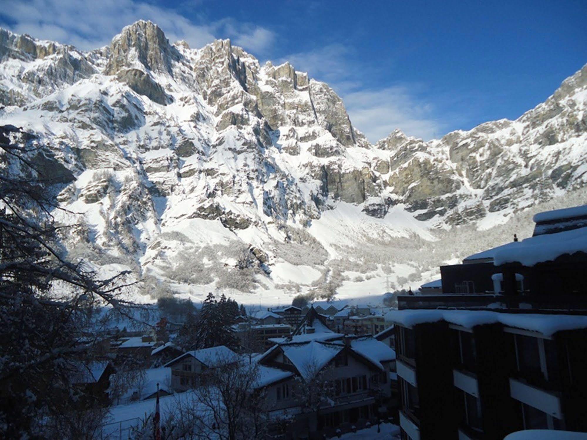 Hotel Quellenhof Leukerbad Kültér fotó